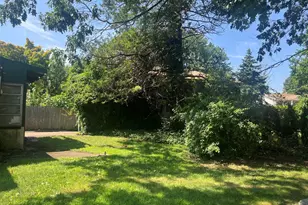 110 Rockaway Pkwy, Valley Stream, NY 11580 - Photo 9