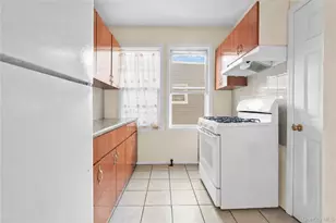 101-06 116th St, Richmond Hill, NY 11419 - Photo 9
