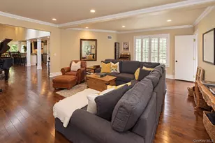 100 Edgewood Ave, Smithtown, NY 11787 - Photo 17