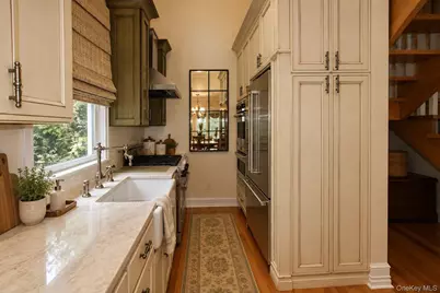 100 Edgewood Avenue, Smithtown, NY 11787 - Photo 45
