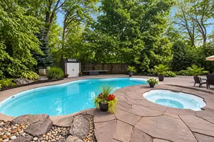 100 Edgewood Ave, Smithtown, NY 11787 - Photo 7