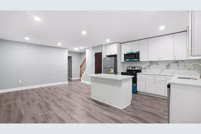 806 E 227th Street, Bronx, NY 10466 - Photo 11
