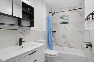806 E 227th St, Bronx, NY 10466 - Photo 21