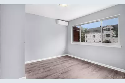 806 E 227th Street, Bronx, NY 10466 - Photo 15
