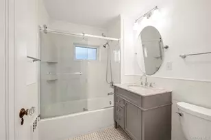 138 Hillcrest Ave, Manhasset, NY 11030 - Photo 15