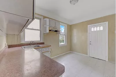 115-15 95th Avenue, Richmond Hill, NY 11419 - Photo 15