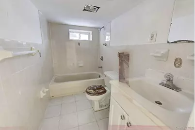 115-15 95th Avenue, Richmond Hill, NY 11419 - Photo 29