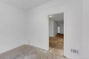 115-15 95th Ave, Richmond Hill, NY 11419 - Photo 5