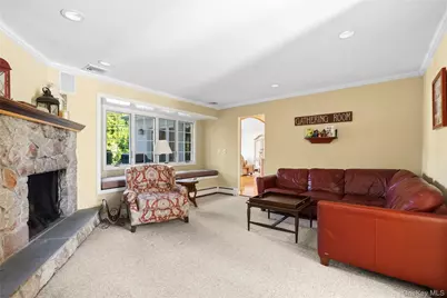 136 Ocean Avenue, Massapequa, NY 11758 - Photo 9