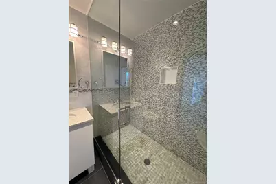 114 Greenpoint Avenue #4D, Brooklyn, NY 11222 - Photo 19