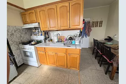 9734 86th Street, Ozone Park, NY 11416 - Photo 23