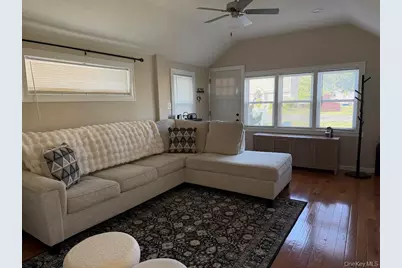 19 9th Avenue, Huntington Station, NY 11746 - Photo 7