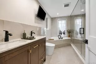 22 Elderberry Ln, Valley Stream, NY 11581 - Photo 13