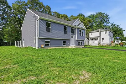 34 Malba Drive, Shirley, NY 11967 - Photo 3