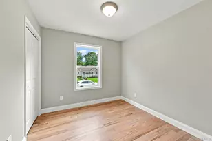 34 Malba Dr, Shirley, NY 11967 - Photo 17