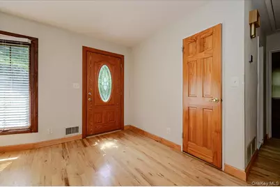 9 Somerstown Road, Ossining, NY 10562 - Photo 5