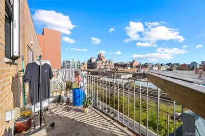 131-44 40 Road, Flushing, NY 11354 - Photo 7