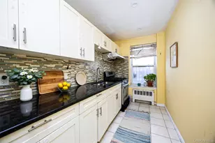 69-12 140th St, Flushing, NY 11367 - Photo 3