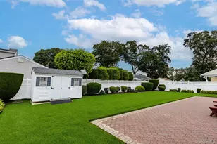 93 Toronto Ave, Massapequa, NY 11758 - Photo 35