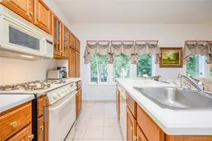 11 Hawk Nest Rd, Tomkins Cove, NY 10986 - Photo 17