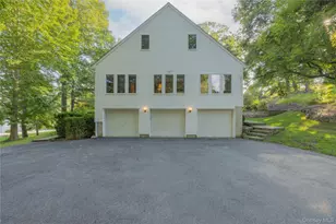 11 Hawk Nest Rd, Tomkins Cove, NY 10986 - Photo 3