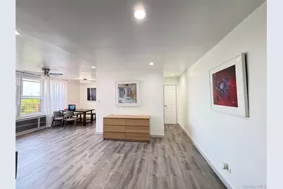 34-25 150th Place #6A, Flushing, NY 11354 - Photo 3