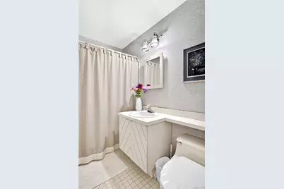 37 Woodland Drive, Roslyn, NY 11576 - Photo 23