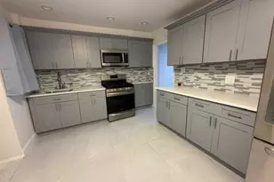 152-09 118th Ave, Jamaica, NY 11434 - Photo 3