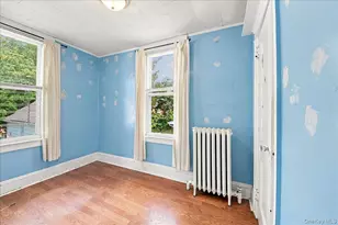 860 Hollywood Ave, Bronx, NY 10465 - Photo 13