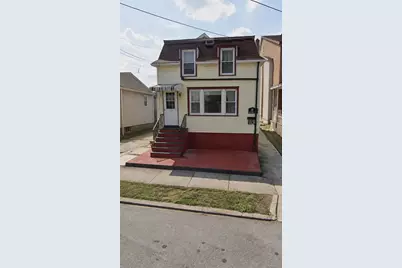 18 Van Riper Street, New York, NY 10302 - Photo 1