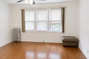 8815 215th St, Queens Village, NY 11427 - Photo 5