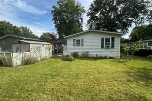 103 West Ln, Aquebogue, NY 11901 - Photo 5