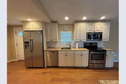 103 West Lane #12B Witt Lane, Aquebogue, NY 11901 - Photo 11