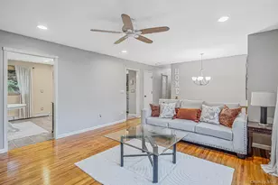 6 North Ave, Smithtown, NY 11787 - Photo 11