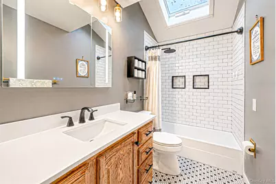 6 North Avenue, Smithtown, NY 11787 - Photo 19