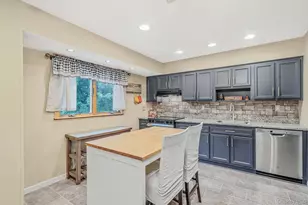 6 North Ave, Smithtown, NY 11787 - Photo 13