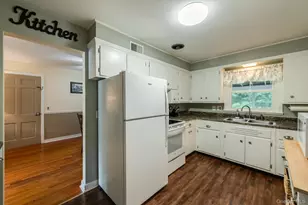 64 Alda Dr, Poughkeepsie, NY 12603 - Photo 13