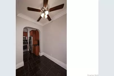 25 Trinity Place #5B, Hewlett, NY 11557 - Photo 3