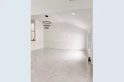 378 Lakeshore Boulevard, Massapequa Park, NY 11762 - Photo 17