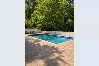 378 Lakeshore Boulevard, Massapequa Park, NY 11762 - Photo 11