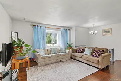 45 Massachusetts Avenue, Bay Shore, NY 11706 - Photo 5
