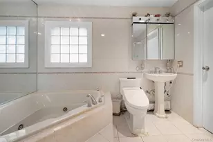 868 Spring Ave, Uniondale, NY 11553 - Photo 27
