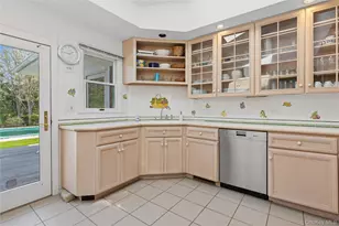 8 Niamogue Ln, Quogue, NY 11959 - Photo 11