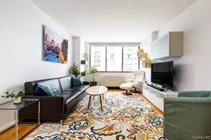 474 48th Ave, Long Island City, NY 11109 - Photo 3