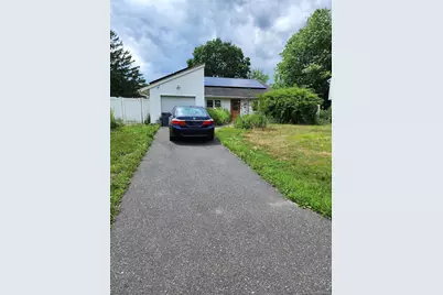 26 Narragansett Avenue, Medford, NY 11763 - Photo 1