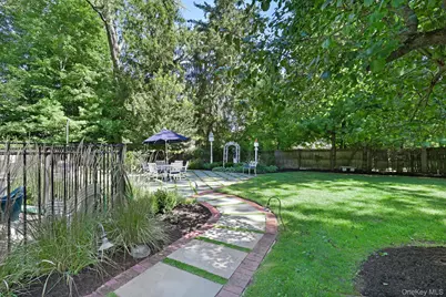 20 Demarest Avenue, West Nyack, NY 10994 - Photo 15
