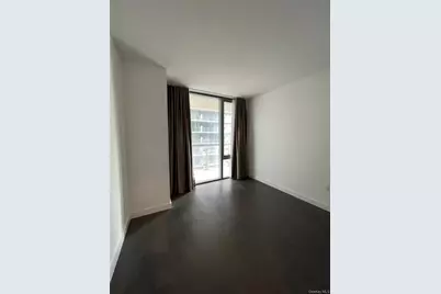 131-05 40th Road #15M, Flushing, NY 11354 - Photo 3