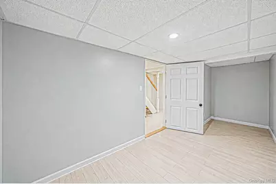 24 Alma Avenue, Lake Grove, NY 11755 - Photo 27