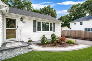 24 Alma Ave, Lake Grove, NY 11755 - Photo 3