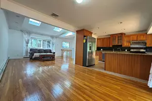 7 5th Pl, Syosset, NY 11791 - Photo 9